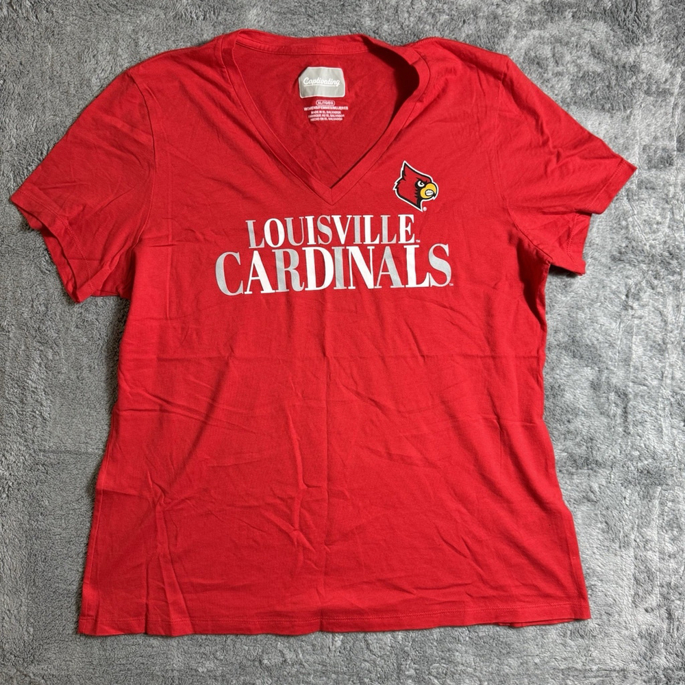 LOUISVILLE CARDINALS Women's Red V-neck College T-Shirt Size XL NWOT